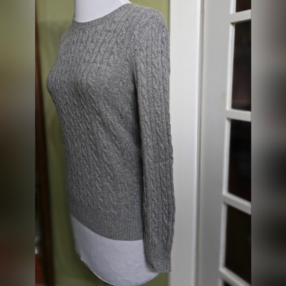 100% Cashmere Sweater - Picture 10 of 10
